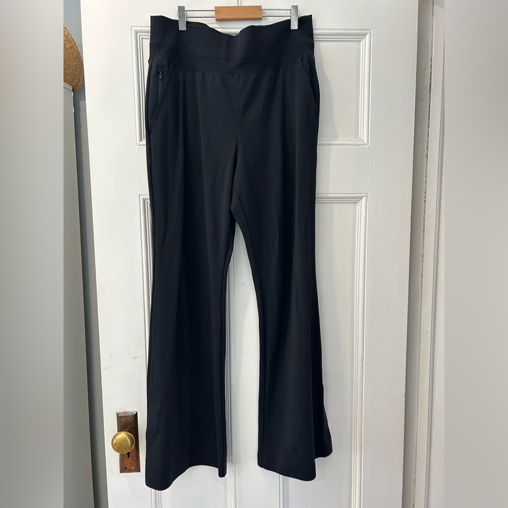 Athleta Wide split Leg Pants black size large